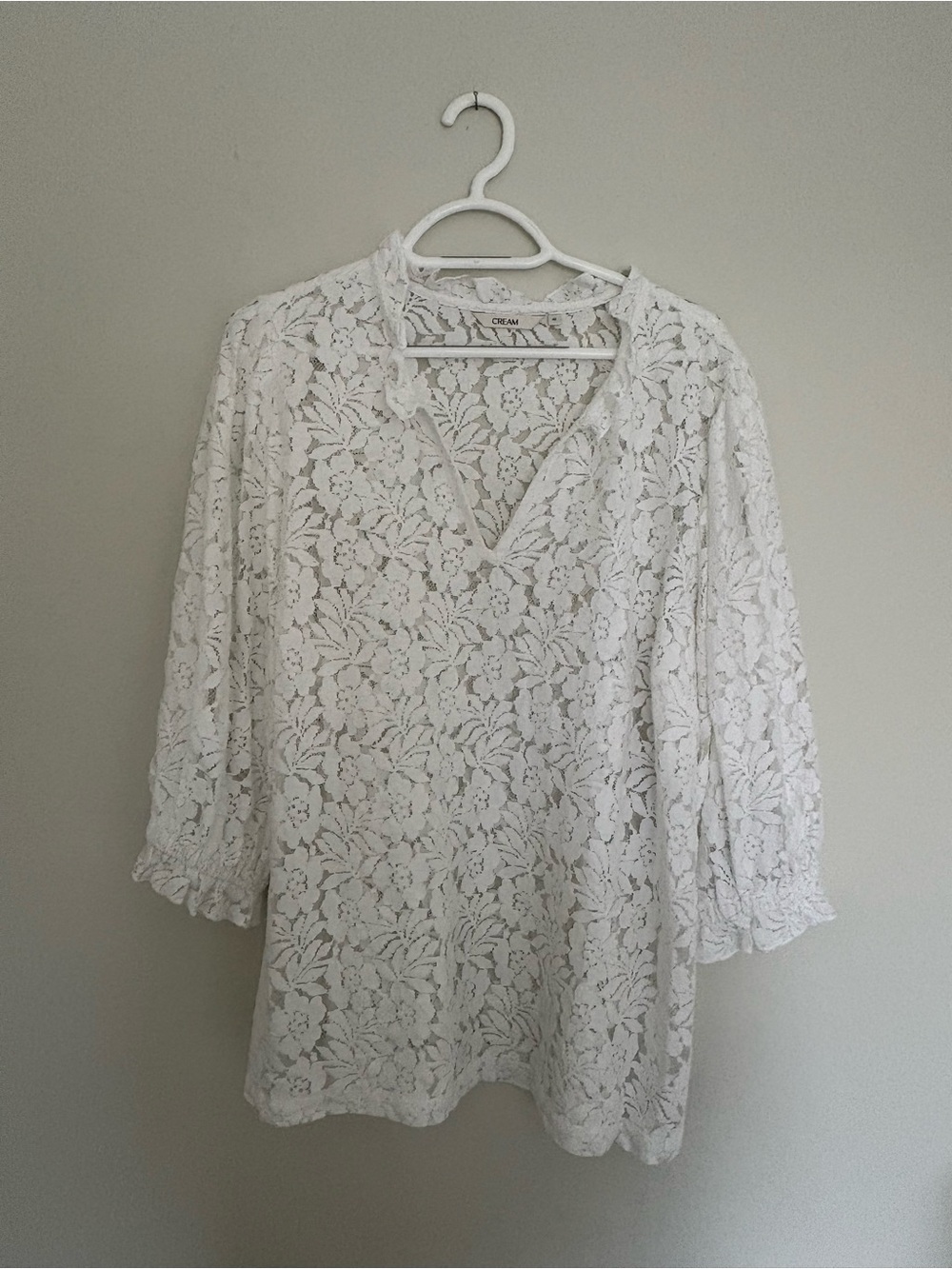 Cream Lace V-Neck Top – Size 42 (Large) Bohemian Chic Blouse